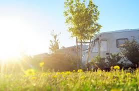 Typische festivitäten und etliche kulturevents bringen dem urlauber lebensart und esprit von land und leuten näher, während feinschmecker sich ganz dem genuss diverser. Adac Camping Awards 2021 Touristiklounge