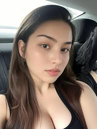 I live in Columbus Ohio I would summit to you babe gorgeous