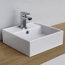 Voici de superbes modèles design, ultra modernes, épurés qui sauront mettre en valeur votre espace bain de luxe. Vasque A Poser Carree 38x38 Cm Plage De Robinetterie Ceramique Pure