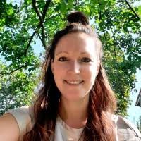 30+ "Laura Vd" profiles