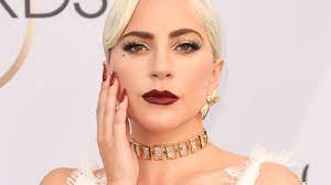 The rolling stones sind eine 1962 gegründete englische rockband.sie zählen zu den langlebigsten und kommerziell erfolgreichsten gruppen in der rockgeschichte. Lady Gaga Zeigt Sich Ohne Make Up Und Begeistert Die Fans