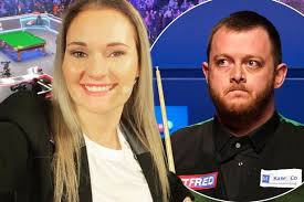 Evans worked as a pundit for the bbc at the crucible earlier this year (image: Mark Allen To Play Ex Reanne Evans Three Months After Having Her Thrown Out Of Tv Studio Daily Star