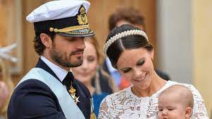 Carl philip ist der jüngere bruder von schwedens thronfolgerin victoria, am 13. Prinz Carl Philip Prinzessin Sofia Von Schweden Das Baby Ist Da So Geht Es Dem Mini Royal News De