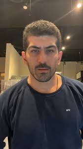 بدون تعارف و بی پروا این دختران هر حضورشان برابر یک قهرمانی بخش آقایان ارزش  دارد چون همه محدودیتهای تمرینی و امکانات بخش بانوان را میدانیم. ضمن اینکه  تامین هزینه های تمرین