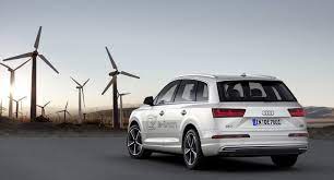 New Audi Q7 E Tron Phev Diesel Averages 1 7 L 100 Km Or 138 4 Mpg Us Carscoops Audi Q7 Audi Audi 2017