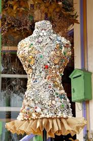 Life Size Mannequin Dress Form Loaded With Jewels This Beauty Stands 59 Tall Creatively Constru Vintage Dress Form Antique Dress Form Dress Form Mannequin