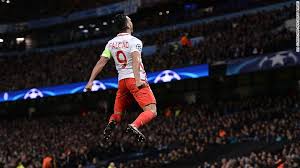 Monaco'nun yaptığı açıklamanın ardından radamel falcao sosyal medyada bir anda aktifleşti ve galatasaray taraftarlarını heyecanlandırdı. Borussia Dortmund Vs Monaco Radamel Falcao S Footballing Redemption Cnn