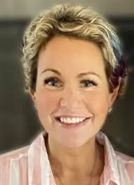 This album contains photographs from different Seaman families