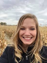 Hi I'm Jessica, I'm 38, and I've lived here almost a year in October. I  love to read. It's my most favorite thing to do. Joining a book club is a  great