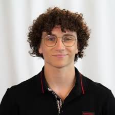 Excited to announce that I will be joining Lincoln International in the New  York City office as a 2026 Investment Banking Summer Analyst. Thank you to  all who have supported me throughout