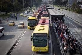 Discover more posts about bogota, colombia, and transmilenio. Schnellbusse Transportieren Taglich 2 Millionen Menschen Durch Bogota E Z Entwicklung Zusammenarbeit