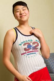 Amateur Asian girl Melissa unveils her bushy twat and small boobs - PornPics .com