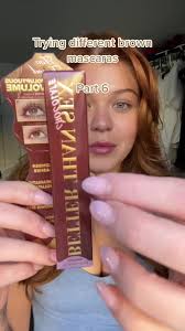 Trying the @toofaced better than sex masacar in chocolate 🤎 #brownmascara  #makeup