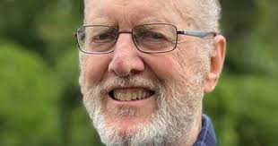 MIKE'S MIC: Singers galore at Christmas