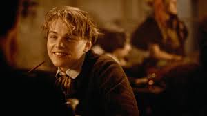 Young, wild poet arthur rimbaud and his mentor paul verlaine engage in a fierce, forbidden romance while feeling the effects of a hellish artistic lifestyle. Total Eclipse Die Affare Von Rimbaud Und Verlaine Film 1995 Moviebreak De