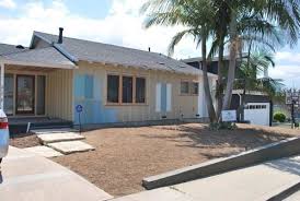 A nice idea is to also integrate the front porch into your design scheme. Weekend Design Dramatic Transformations Of 4 Southern California Yards Times Of San Diego