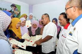 Kursus ini pertama kali dipublikasikan pada tahun 2002. Fama Pahang Sedia 6 Kursus Untuk Pks