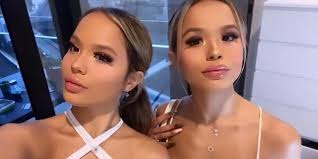Since their youtube channel gains 2.42 million subscribers, they are worth a huge amount of money. 10 Potret Terbaru The Connell Twins Badan Bertato Dan Bibir Makin Tebal Diadona Id