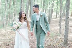 A Romantic Rustic Wedding At Woodsedge Farm Wedding Events In Stockton New Jersey In 2020 Farm Wedding Romantic Rustic Wedding Rustic Wedding