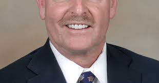 Robert Barish's Instagram, Twitter & Facebook