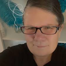 Living room decor ideas for older homes