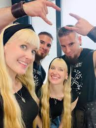 🔥MICHIGAN🔥 We're here! Catch a different Harp Twins + Volfgang Twins show  each day at Dokidokon in Kalamazoo, July 18-20! Weekend Schedule: 🎵  FRIDAY: 5:30 pm (Concert