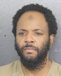 Bryant, Korey RETAIL THEFT $750+ COORDINATE WITH OTHERS GRAND THEFT RETAIL  Bail: $2,500.00 Age: 37 Height: 5'09" Weight: 130 lbs Sex: Male Race: B  Location: Main Jail Arresting Agency: BROWARD SHERIFF'S OFFICE