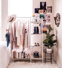 Pin By Penny Burnside On Madchenzimmer Clothing Rack Bedroom Room Makeover Clothing Rack