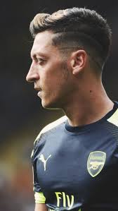 Mesut Ozil