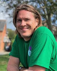 Kevin Grainger's Instagram, Twitter & Facebook