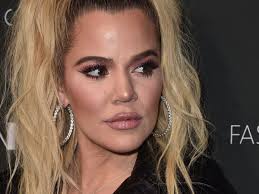 Khloe then unretouched and unfiltered photos and videos of herself, along with a message saying that she didn't want the original photo. Khloe Kardashian Posts Revealing Videos To Prove Point New York Daily News