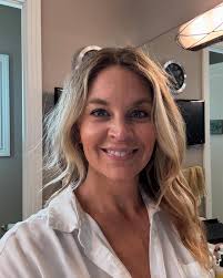 Booked it!! I had some really fun shoots the past few weeks. So thankful to  my agency for these opportunities. @signaturemodelsandtalent @honorhealthaz  @powerofpositivity #bookedit #actor #model #funafter40