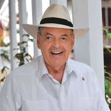 Empresario Raimundo Angulo continúa recuperación por coronavirus