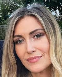 Karina Ware's Instagram, Twitter & Facebook