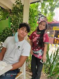 They were walking on the street in an undisclosed location, as per fashion pulis. Look Kiko Estrada Heaven Peralejo Spotted Together In Boracay After Denial Of Relationship Rumors Lionheartv