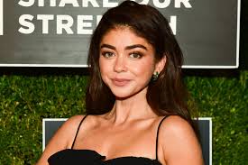 Press j to jump to the feed. Sarah Hyland Reveals She Had Second Kidney Transplant