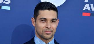 Look: Wilmer Valderrama, fiancée Amanda Pacheco expecting first child