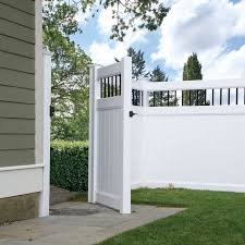 Be sure to level the top of the 2 by 4 with the vinyl. Do It Yourself Fence Project Tips Elite Fence