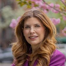 Sharon Persinger's Instagram, Twitter & Facebook