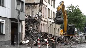 Der wormser dom, auf dem höchsten punkt der wormser innenstadt gelegen, ist das bedeutendste bauwerk der wormser romanik und eng mit dem namen bischof burchards ii. Heute In Deutschland Wuppertal Ursache Fur Explosion Unklar Zdfheute