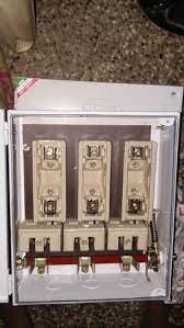 Federal pacific 250 vac 100 amp generator transfer switch in very good condition.as you can see from the pictures it is in good condition.the switch has a knockout in the top and one in the bottom. 100 Amp Main Switch At Rs 1600 Piece Shahdara Ghaziabad Id 12730015862
