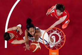 Vous y trouverez les dernières actualités et les informations sur les jeux de 2020,les événements,notre vision,le programme et les sites des jeux. Les Etats Unis S Imposent Face Au Japon Et Se Qualifient Pour Les Quarts De Finale Des Jo De Tokyo L Equipe