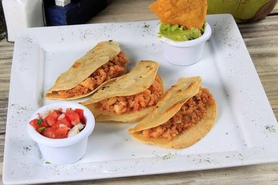 Foto de Cancun Lighthouse Restaurant, Cancún: pescadillas de pescado - fish  pescadillas - Tripadvisor