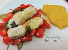 Una ricetta davvero facile che vi consentirà di preparare in poco più di 10 minuti uno niente cottura per queste carote al roquefort, una ricetta semplice e super veloce per realizzare uno sfizioso contorno che combina la croccantezza. Merluzzo A Varoma Con Pure Di Carote Ricette Bimby