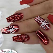 You can find christmas elements to pop up your nail art for the holiday. Christmas Nail Designs A Collection Of Easy Christmas Nails
