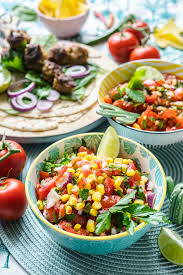 At gallo, everyone has a seat at the table. Pico De Gallo Mit Mais Und Rauchige Tomaten Salsa Zwei Frische Und Fixe Lieblings Beilagen Fur Deinen Perfekten Grillabend Gourmetguerilla S Foxy Food