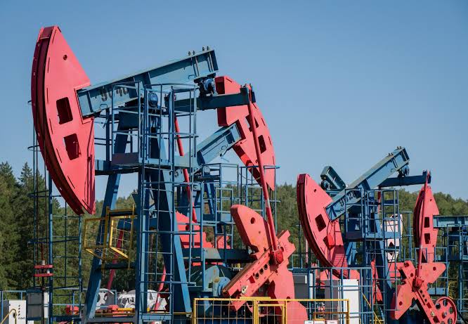 Oil prices ease as Iran says prepared to take steps to reach deal with US |  Reuters