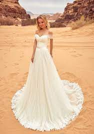 The Best Beach Wedding Dresses And Style Tips Wedding Ideas Off Shoulder Wedding Dress Wedding Dresses Lace Applique Wedding Dress