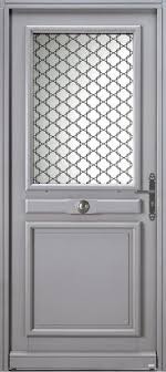 Modele Merida Porte D Entree Bois Classique Mi Vitree 1 2 Vitree Double Vitrage Serigraphie Noir Classe P2a Poignee Sur Plaque Rustique Porte Entree Maison Porte Entree Bois Et Entree Maison