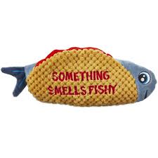 Rare taco bell toy wildlife adventure outback camera click through 12 images. Seaside Summer Fish Taco Flattie Dog Toy Feed Your Canine S Curiosity With The Fun Noises From The Seaside Summer Fish Taco Fla Dog Toys Toy Puppies Dog Care